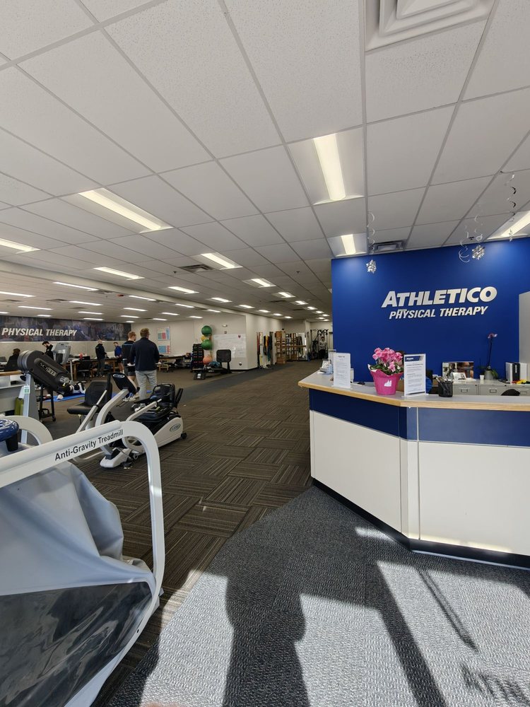 Athletico Physical Therapy - Naperville Ogden Avenue - child therapist in Naperville, IL