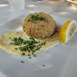 Hayes Seafood House - Crab Cake (single)