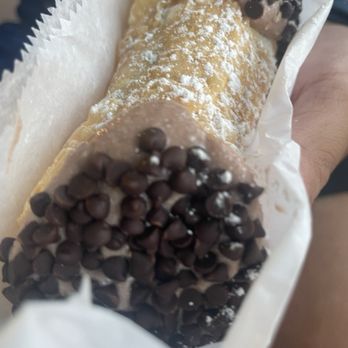 Mike's Pastry - Chocolate Ricotta Cannoli - Bakeries Near Me - Boston, Massachusetts