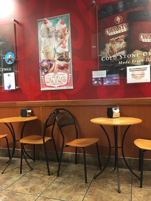 Cold Stone Creamery by null