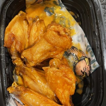 Fatburger & Buffalo's Express - Mild bone in wings - Burgers Near Me - Fresno, California Fatburger & Buffalo's Express - Mild bone in wings - Burgers Near Me - Fresno, California