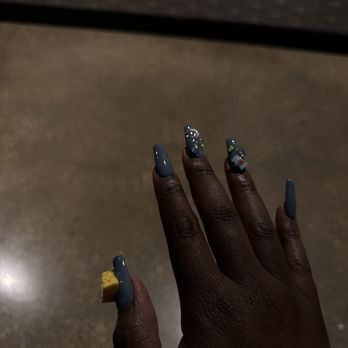 Sunflower Nails - Nail Salons Near Me - Alexandria, Virginia