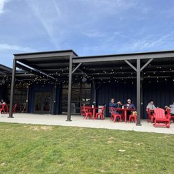 Eno River Brewing - Backyard area