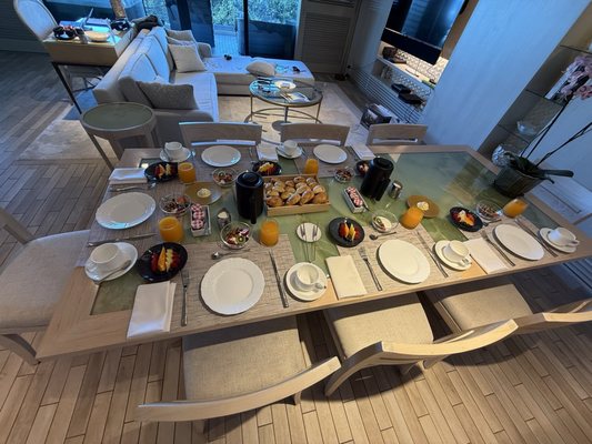 ESPACIO The Jewel of Waikiki by null