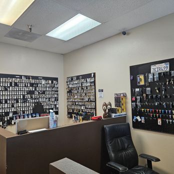 Advanced Lock & Key - Keys & Locksmiths Near Me - Santa Ana, California