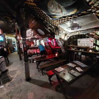 Schooner Wharf Bar - Seafood Near Me - Key West, Florida Schooner Wharf Bar - Seafood Near Me - Key West, Florida