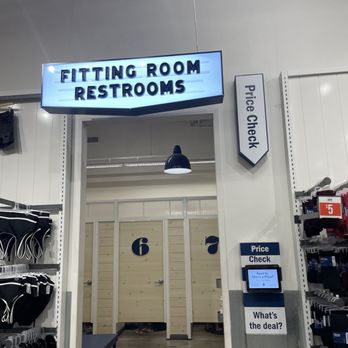 Old Navy Outlet - Men's Clothing Near Me - Camarillo, California