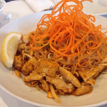 Shana Thai Restaurant - Chicken Pad Thai $13 - Thai Near Me - Mountain View, California Shana Thai Restaurant - Chicken Pad Thai $13 - Thai Near Me - Mountain View, California