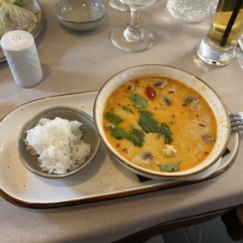 Ethno Restaurant - Tom Yum $17 - Bars Near Me - Wheeling, Illinois