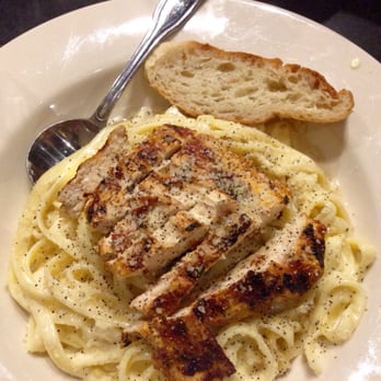 Bardenay Restaurant & Distillery - Eagle - Bardenay fettuccini Alfredo with grilled chicken - New American Near Me - Eagle, Idaho Bardenay Restaurant & Distillery - Eagle - Bardenay fettuccini Alfredo with grilled chicken - New American Near Me - Eagle, Idaho