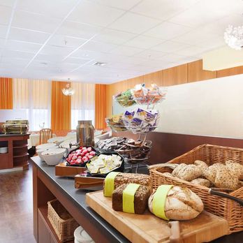 Hotel Augusta - Breakfast - Hotels Near Me - Augsburg, BY