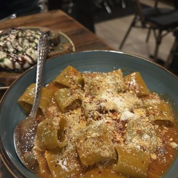 Bucatini Caffe - Mint paccheri - Italian Near Me - Philadelphia, Pennsylvania Bucatini Caffe - Mint paccheri - Italian Near Me - Philadelphia, Pennsylvania