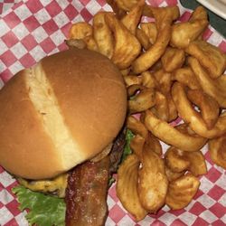 D & D Pub n Grub - Western Burger