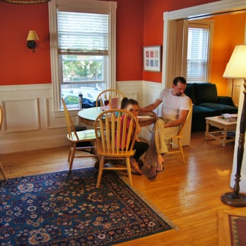Acacia House - The dining room - Hotels Near Me - Bar Harbor, Maine Acacia House - The dining room - Hotels Near Me - Bar Harbor, Maine