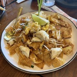 Crispy Wonton Pad Thai Crispy Wonton Pad Thai