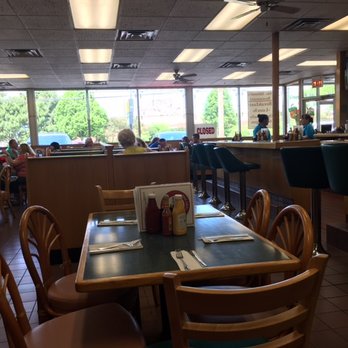 Mr Allison's - Interior - Breakfast & Brunch Near Me - Arlington Heights, Illinois Mr Allison's - Interior - Breakfast & Brunch Near Me - Arlington Heights, Illinois