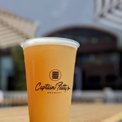 Captain Fatty's Brewery - Paseo Nuevo Beer Garden
