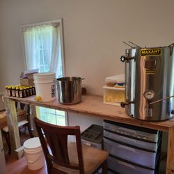 Rock Hill Honey Bee Farms