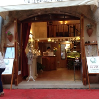 Valldemossa Pearl - Jewelry Near Me - Valldemossa, PM