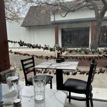The Hangout - Outside seating - Breakfast & Brunch Near Me - Walnut Creek, California The Hangout - Outside seating - Breakfast & Brunch Near Me - Walnut Creek, California