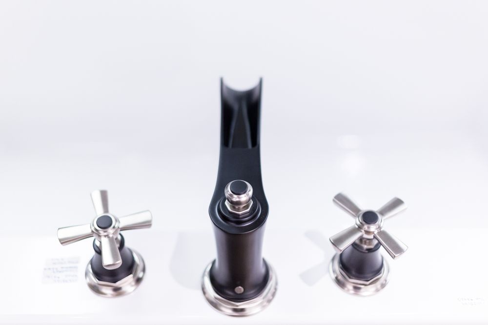 Slide of Dahl's Kitchen and Bath