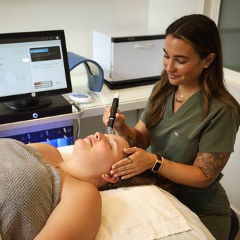 Studio Wax - Hydrafacial - Skin Care Near Me - Bellevue, Washington Studio Wax - Hydrafacial - Skin Care Near Me - Bellevue, Washington
