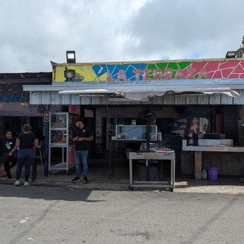 La Terraza - Barbeque Near Me - Pinones, Puerto Rico