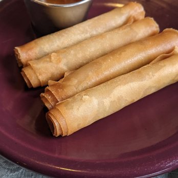 CARiN de RiA - Yummy Lumpia (‿) - Filipino Near Me - Encinitas, California