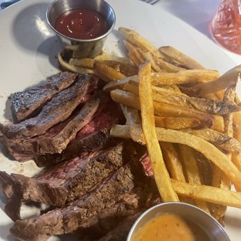 Theo's Steaks, Sides & Spirits - Rehoboth Beach - Steak frites - Steakhouses Near Me - Rehoboth Beach, Delaware Theo's Steaks, Sides & Spirits - Rehoboth Beach - Steak frites - Steakhouses Near Me - Rehoboth Beach, Delaware