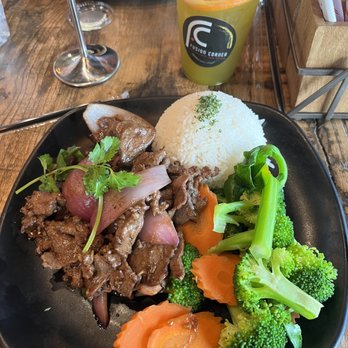 Fusion Corner - Garlic Noodle Dishes (Bulgogi) Kiwi Orange Tea - Asian Fusion Near Me - Stanton, California Fusion Corner - Garlic Noodle Dishes (Bulgogi) Kiwi Orange Tea - Asian Fusion Near Me - Stanton, California