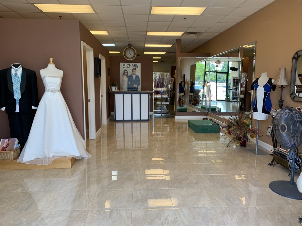 DOE’S ALTERATIONS AND TUXEDO RENTALS Updated August 2024 12 Photos