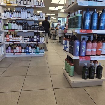 Hair Cuttery - Inside - Hair Stylists Near Me - Alexandria, Virginia Hair Cuttery - Inside - Hair Stylists Near Me - Alexandria, Virginia