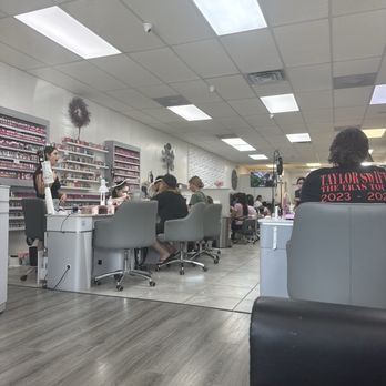 Glamour Nails - salon - Nail Salons Near Me - Hamilton, New Jersey Glamour Nails - salon - Nail Salons Near Me - Hamilton, New Jersey