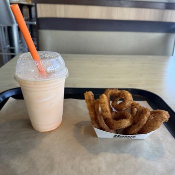 Habit Burger & Grill - Orange Dreamsicle shake and onion rings - Salad Near Me - Henderson, Nevada Habit Burger & Grill - Orange Dreamsicle shake and onion rings - Salad Near Me - Henderson, Nevada