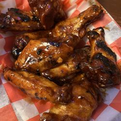 Royal Oaks Bar & Grill - Raspberry BBQ Wings