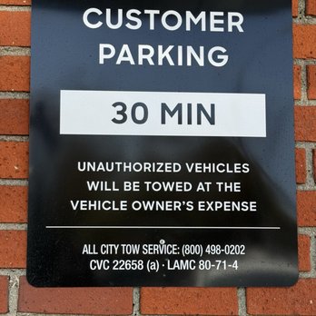 Erewhon - 30 minute parking limit that I didn't notice until we came out an hour later - Organic Stores Near Me - Los Angeles, California Erewhon - 30 minute parking limit that I didn't notice until we came out an hour later - Organic Stores Near Me - Los Angeles, California