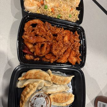 Golden Tree Restaurant - Chinese Near Me - Los Angeles, California