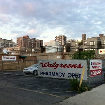 Walgreens - Temporary pharmacy location located at the rear of the parking lot. Use the Glen Lake entrance. - Drugstores Near Me - Chicago, Illinois Walgreens - Temporary pharmacy location located at the rear of the parking lot. Use the Glen Lake entrance. - Drugstores Near Me - Chicago, Illinois