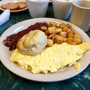 Clary's Cafe - Corned Beef Hash Plate - Breakfast & Brunch Near Me - Savannah, Georgia Clary's Cafe - Corned Beef Hash Plate - Breakfast & Brunch Near Me - Savannah, Georgia