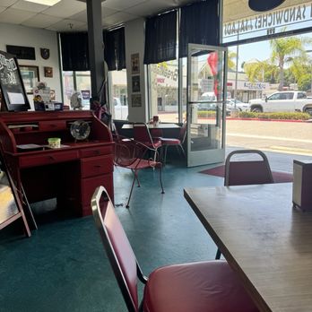Big Jim's 395 Grill - Inside seating - Burgers Near Me - Vista, California Big Jim's 395 Grill - Inside seating - Burgers Near Me - Vista, California