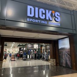 DICK'S Sporting Goods