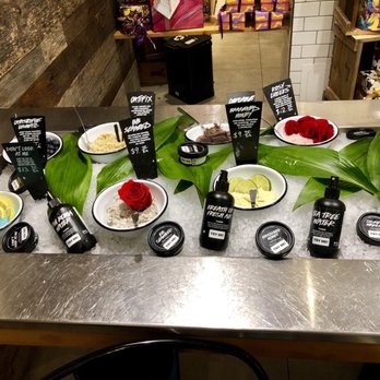 LUSH Cosmetics - Cosmetics & Beauty Supply Near Me - Des Peres, Missouri