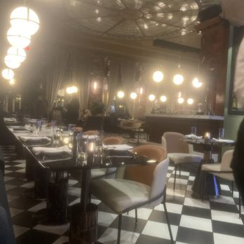 V's Paradise - Dining area - Steakhouses Near Me - Sacramento, California V's Paradise - Dining area - Steakhouses Near Me - Sacramento, California