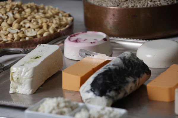 Vromage dairy free by null