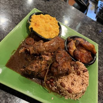 Cutlass Grille - Brown Stew Chicken - Caribbean Near Me - Chesapeake, Virginia Cutlass Grille - Brown Stew Chicken - Caribbean Near Me - Chesapeake, Virginia