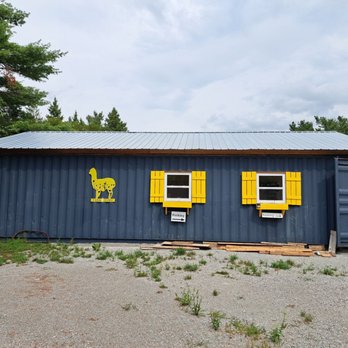 Windmill Point Alpaca Farm - Storefront - Farms Near Me - Kawartha Lakes, Ontario Windmill Point Alpaca Farm - Storefront - Farms Near Me - Kawartha Lakes, Ontario