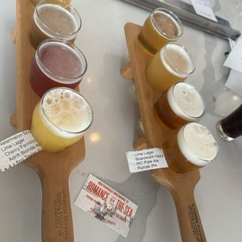 Britannia Brewing - Flights of beer. - Brewpubs Near Me - Kelowna, British Columbia