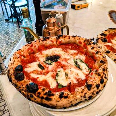 Pizzaiolo Primo Market Square by null