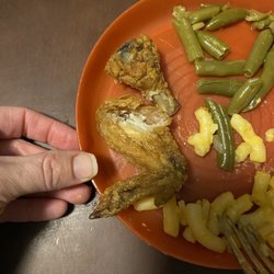 Lee's Famous Recipe Chicken