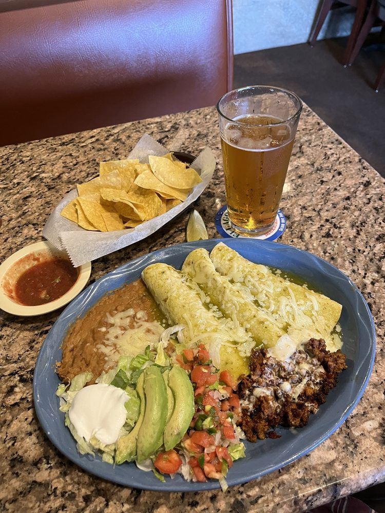 El Lago Mexican Restaurant